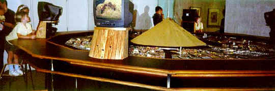 <a href="https://remocampopiano.com/installation/under-the-volcano" title="Click title for more info...">Under the Volcano</a>